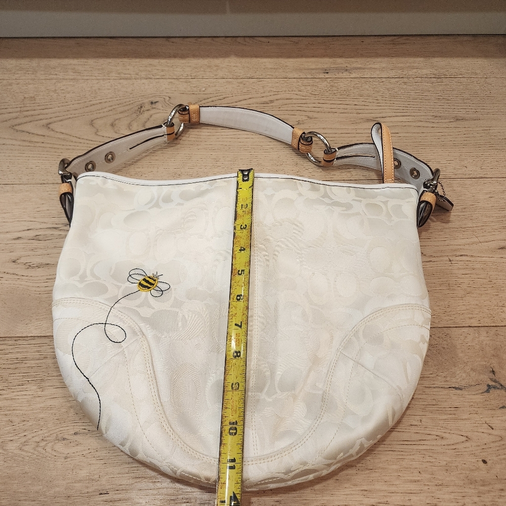 Limited Rare Edition Coach Signature Optic Bumble Bee Tote Bag - Picture 14 of 14
